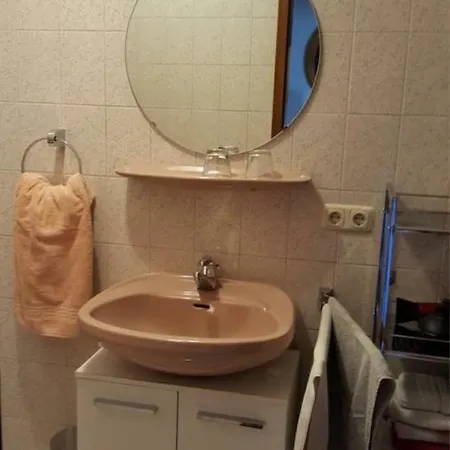 Ferienwohnung Nahe Messe Und Uni אוגסבורג